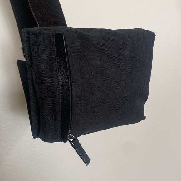 Gucci Supreme Belt Bag - Picture 10 of 13